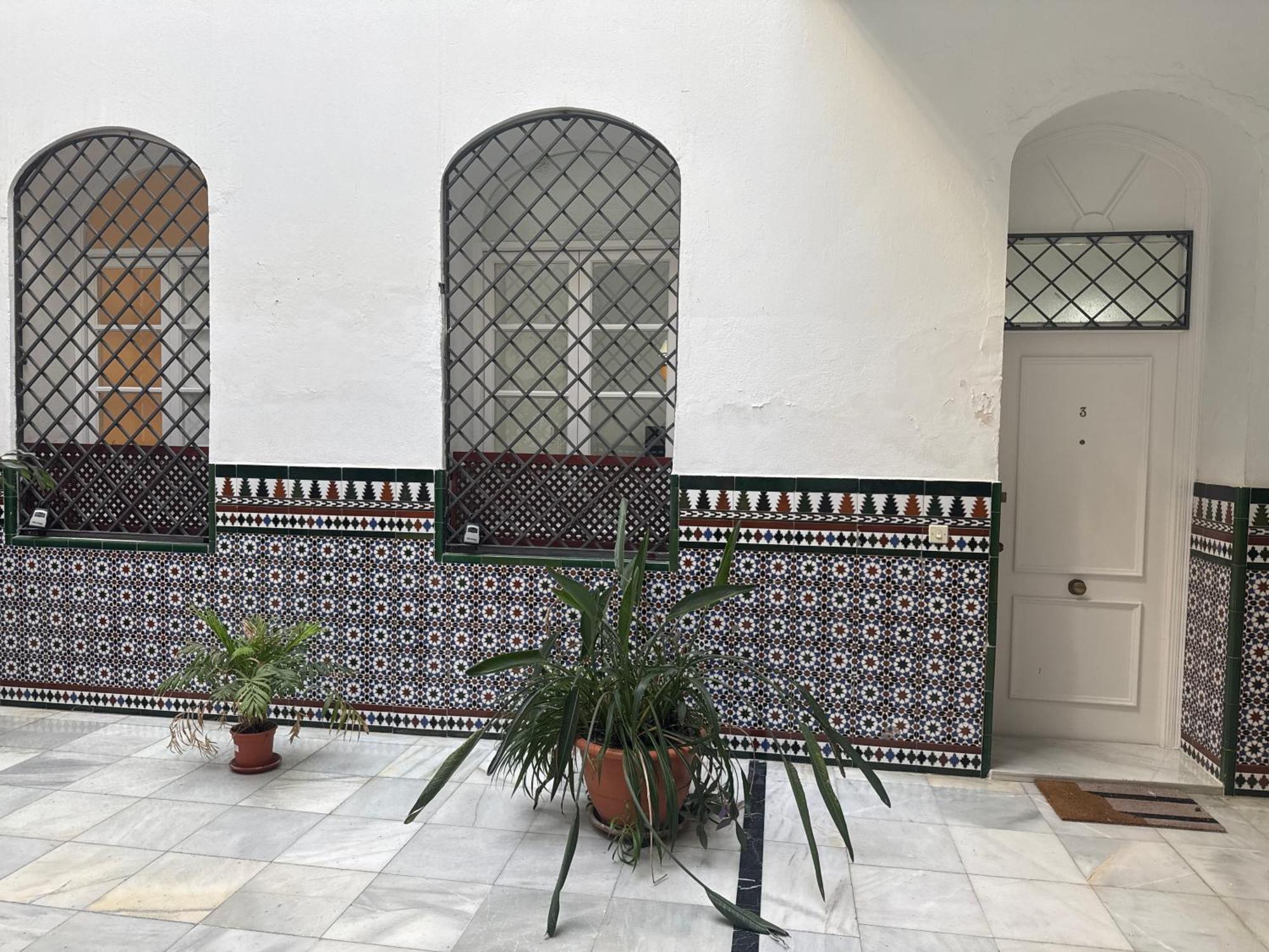 Pikis Center Sevilla Exterior photo